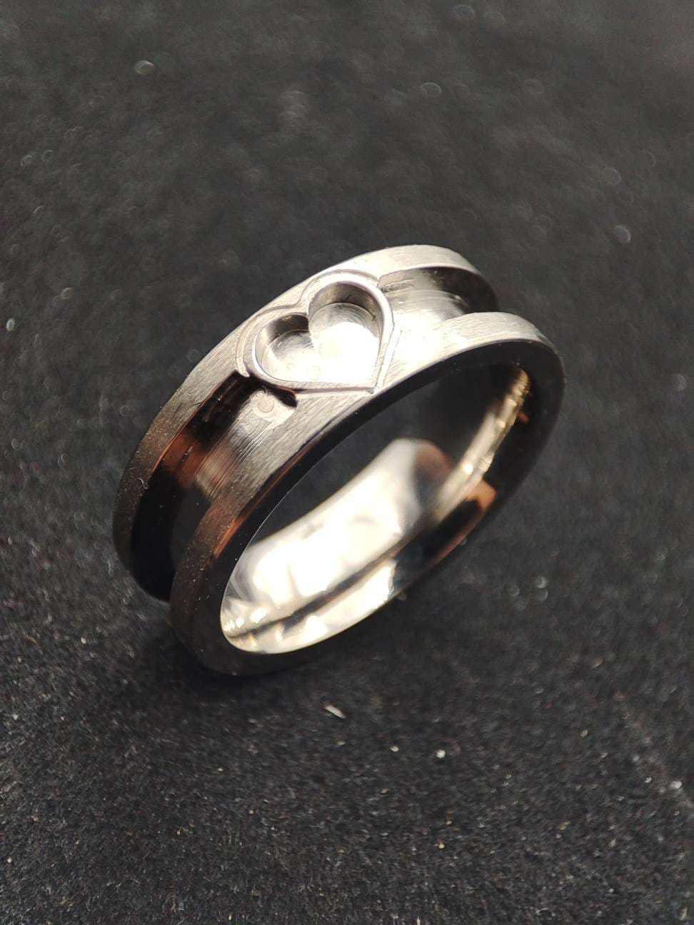 Titanium - Heart Focus Channel Ring Blank