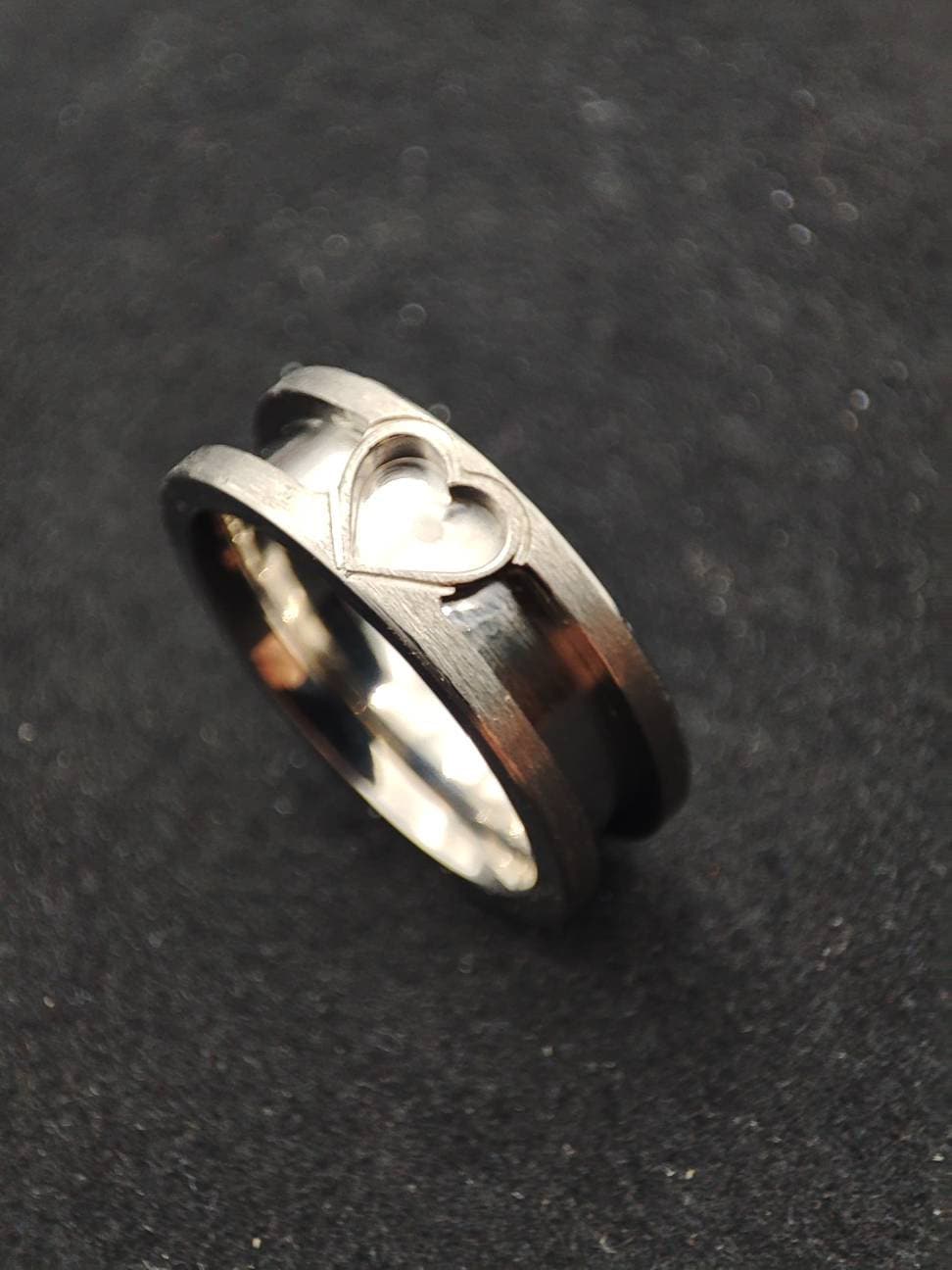 Titanium - Heart Focus Channel Ring Blank