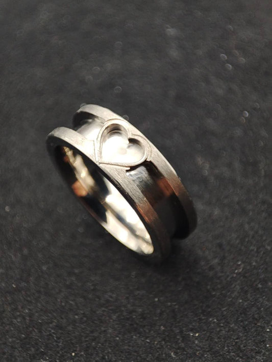 Titanium - Heart Focus Channel Ring Blank - 6/3 - Bentwood Ring Supplies