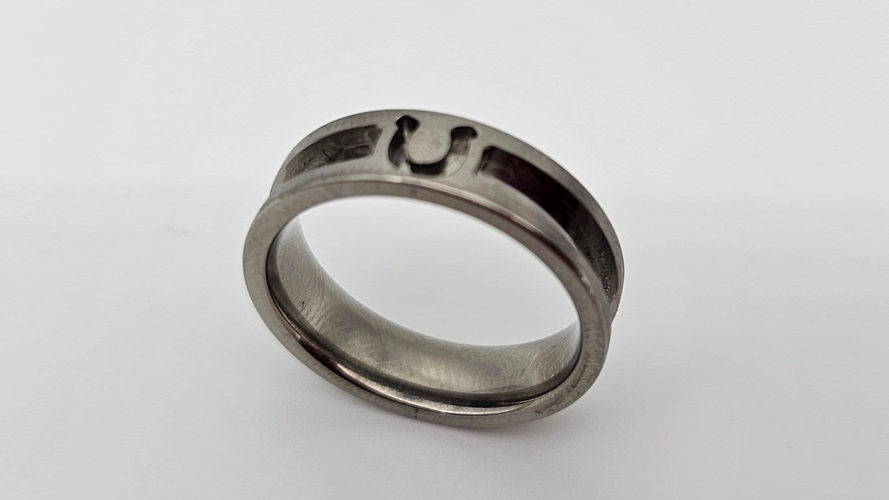 Titanium - HorseShoe Focus Channel Ring Blank - 6/3 - Bentwood Ring Supplies